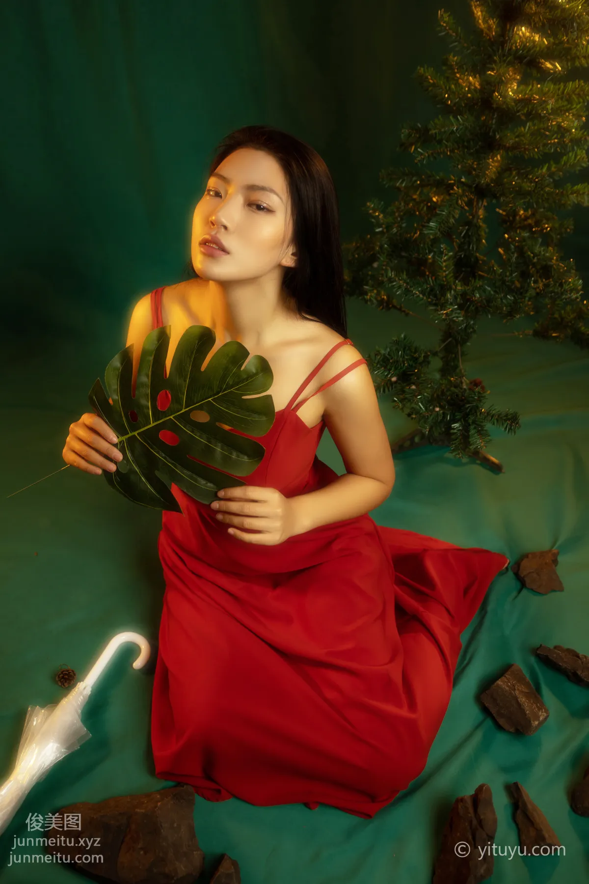 [YiTuYu] 2021.05.24 Red Dress Jiao Jiao photo 19