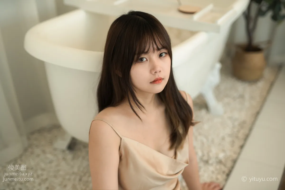 Jin Yu: YiTuYu photo 19