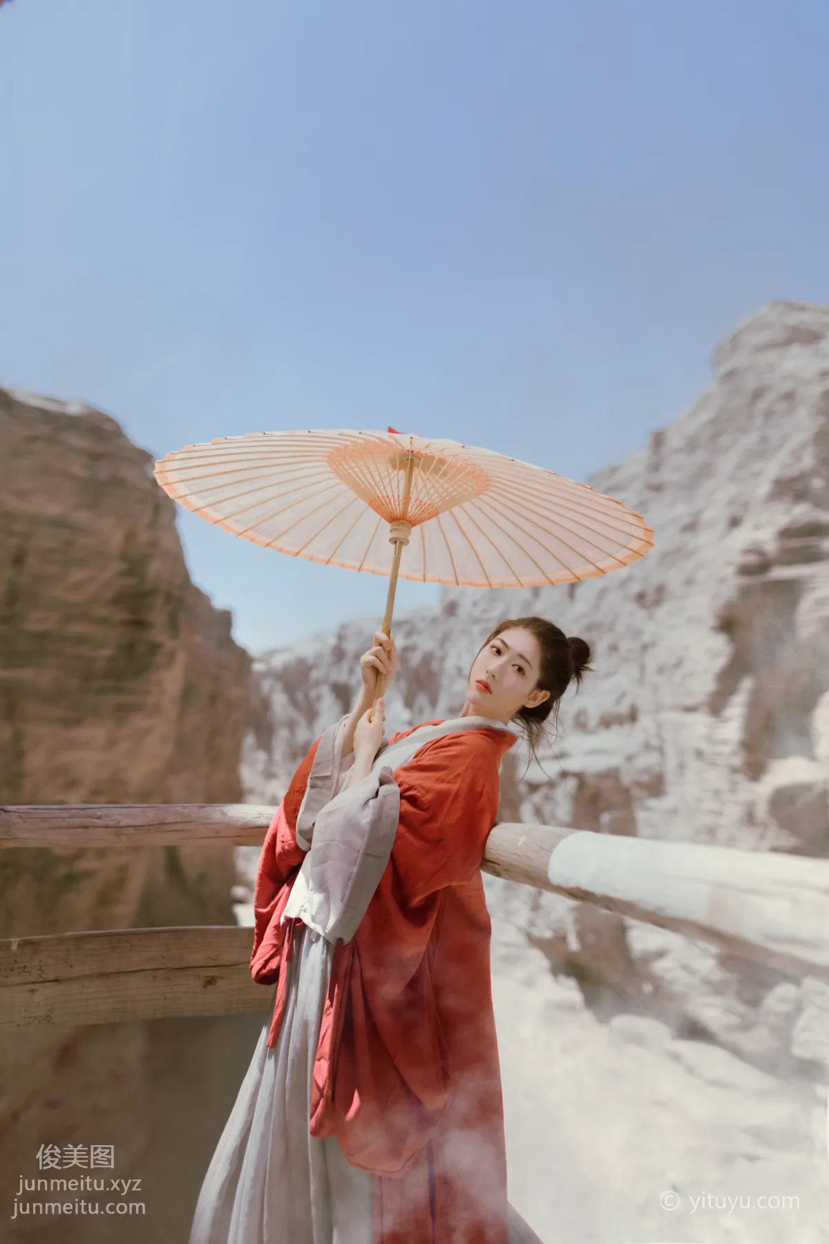 Jing Jing: YiTuYu photo 4