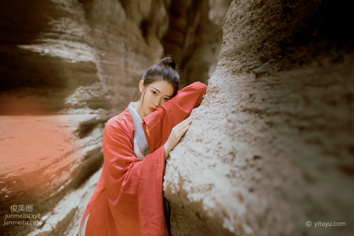 Jing Jing: YiTuYu photo 18