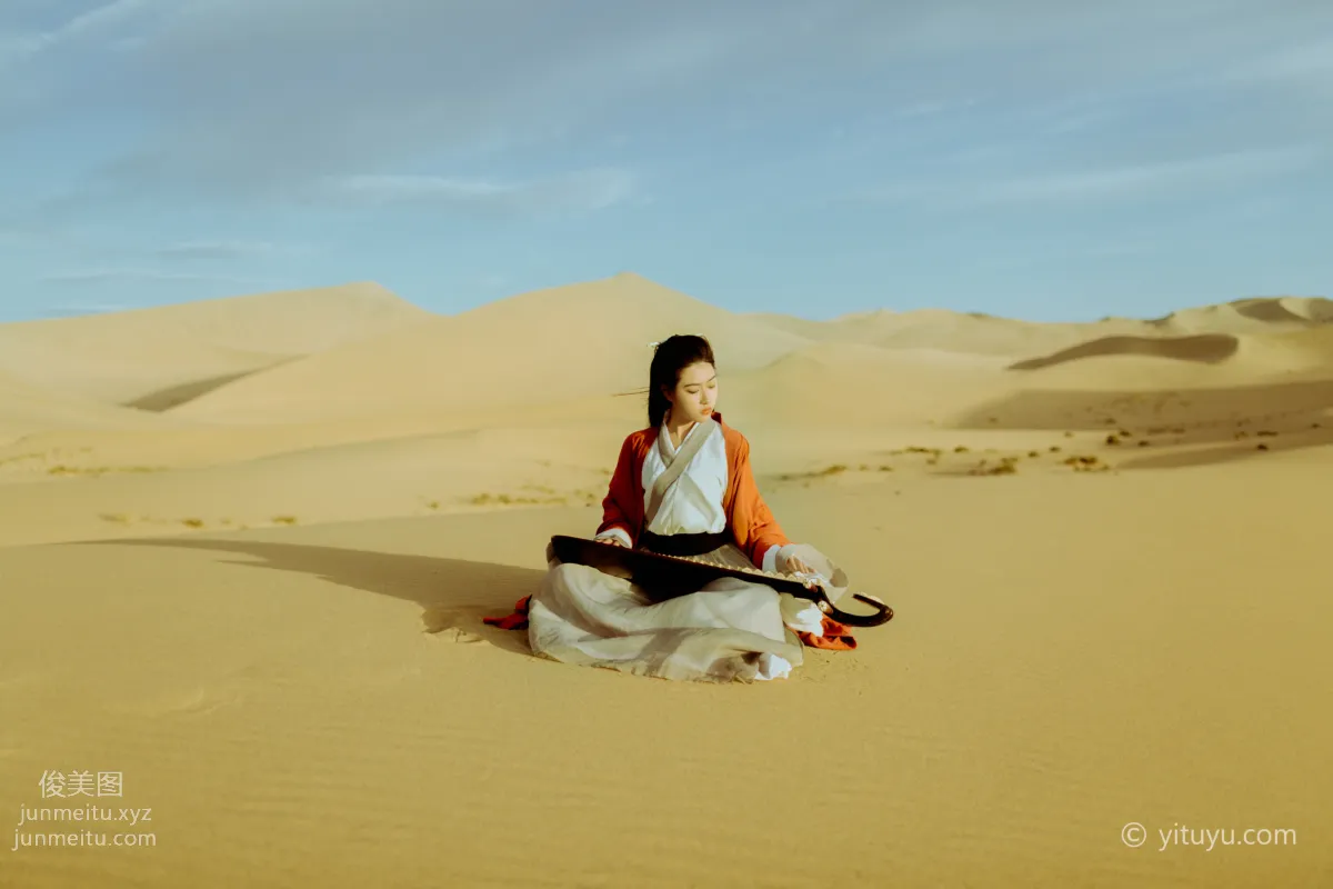 Jing Jing: YiTuYu photo 25