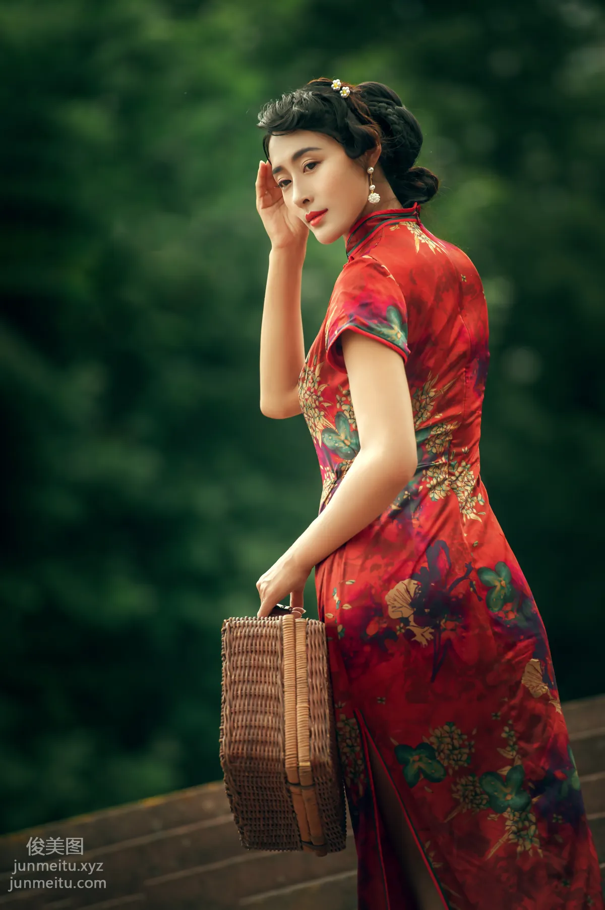 Wan Jun: YiTuYu photo 2