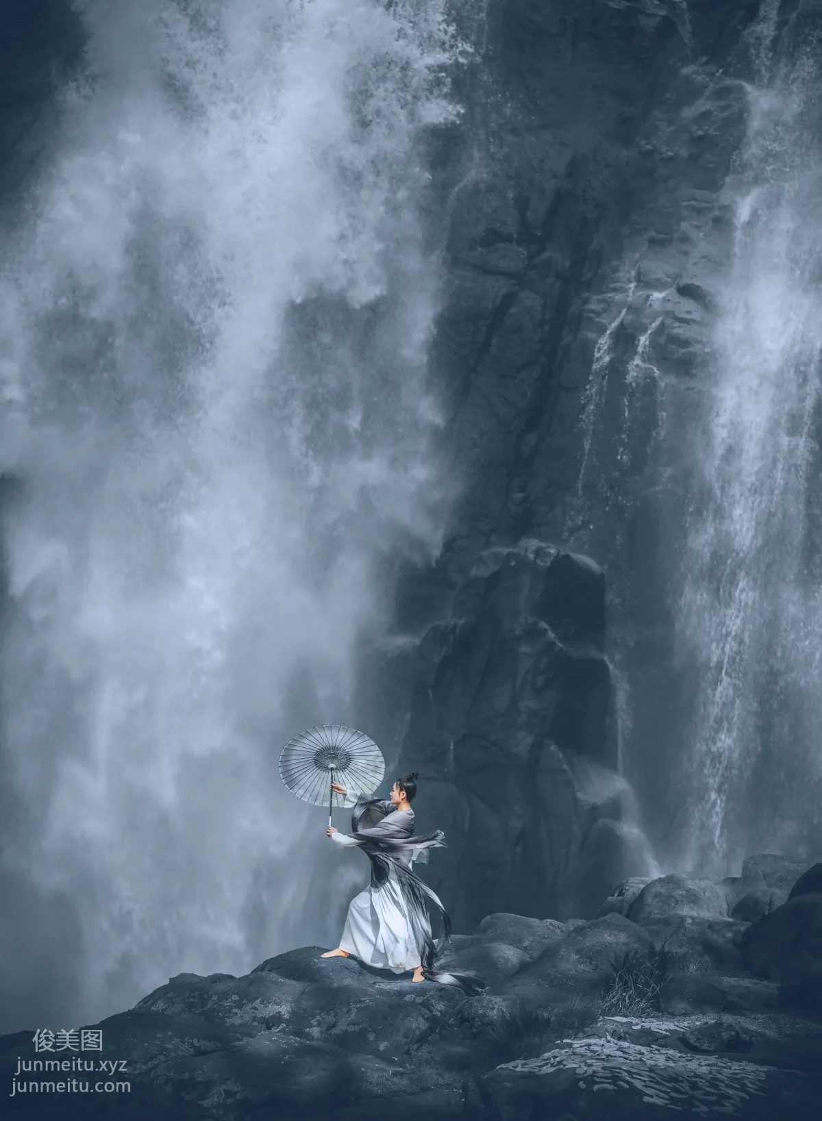 Min Min: YiTuYu photo 30