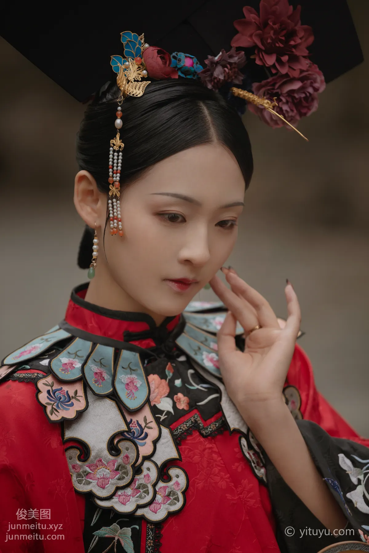 Su Su: YiTuYu photo 4