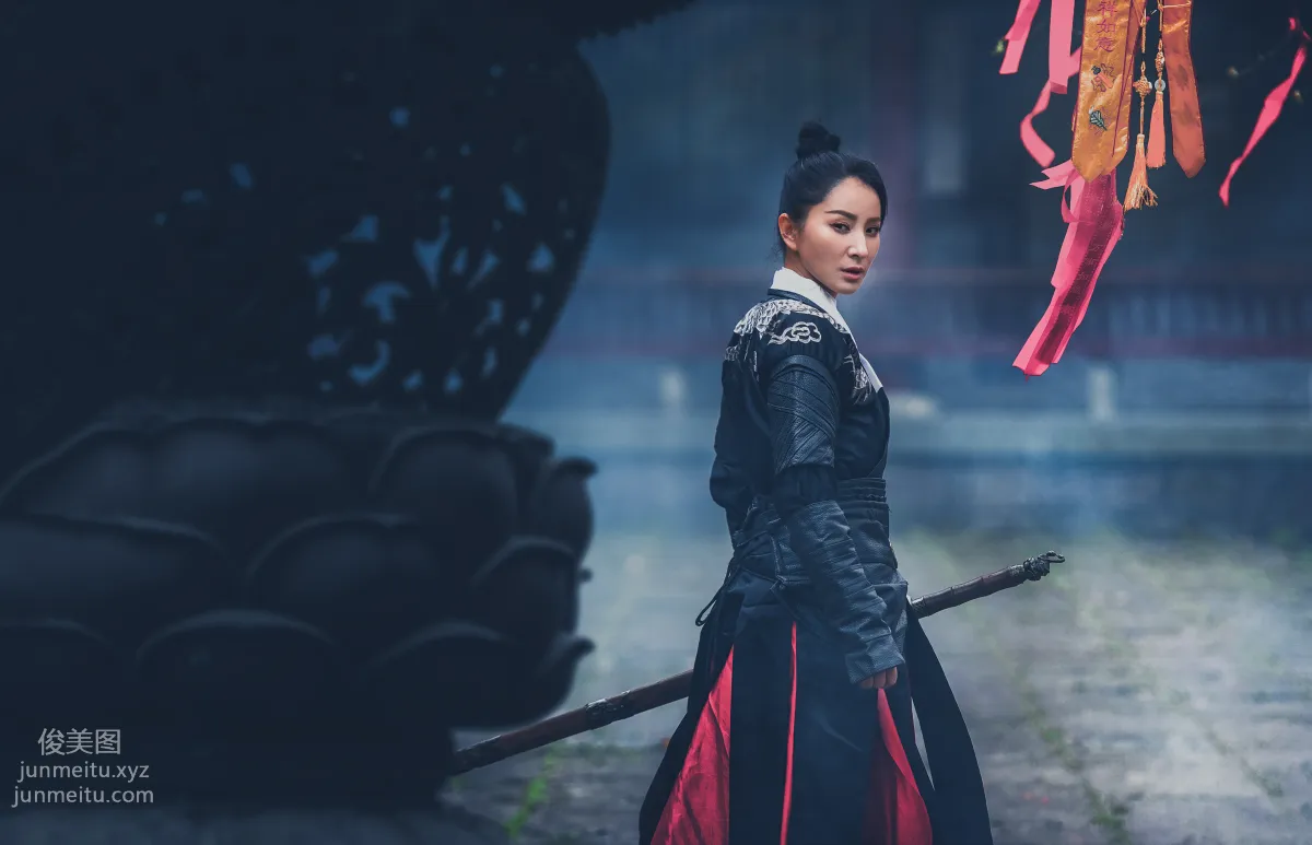 Shi Zi: YiTuYu photo 2