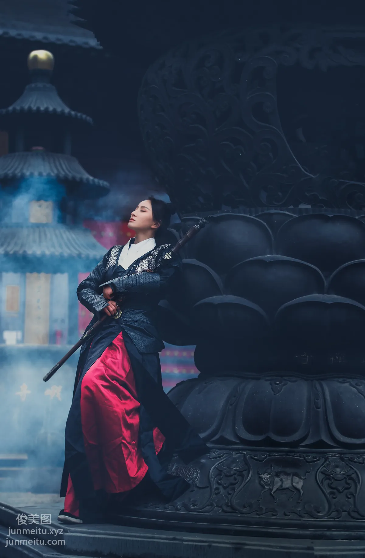 Shi Zi: YiTuYu photo 3