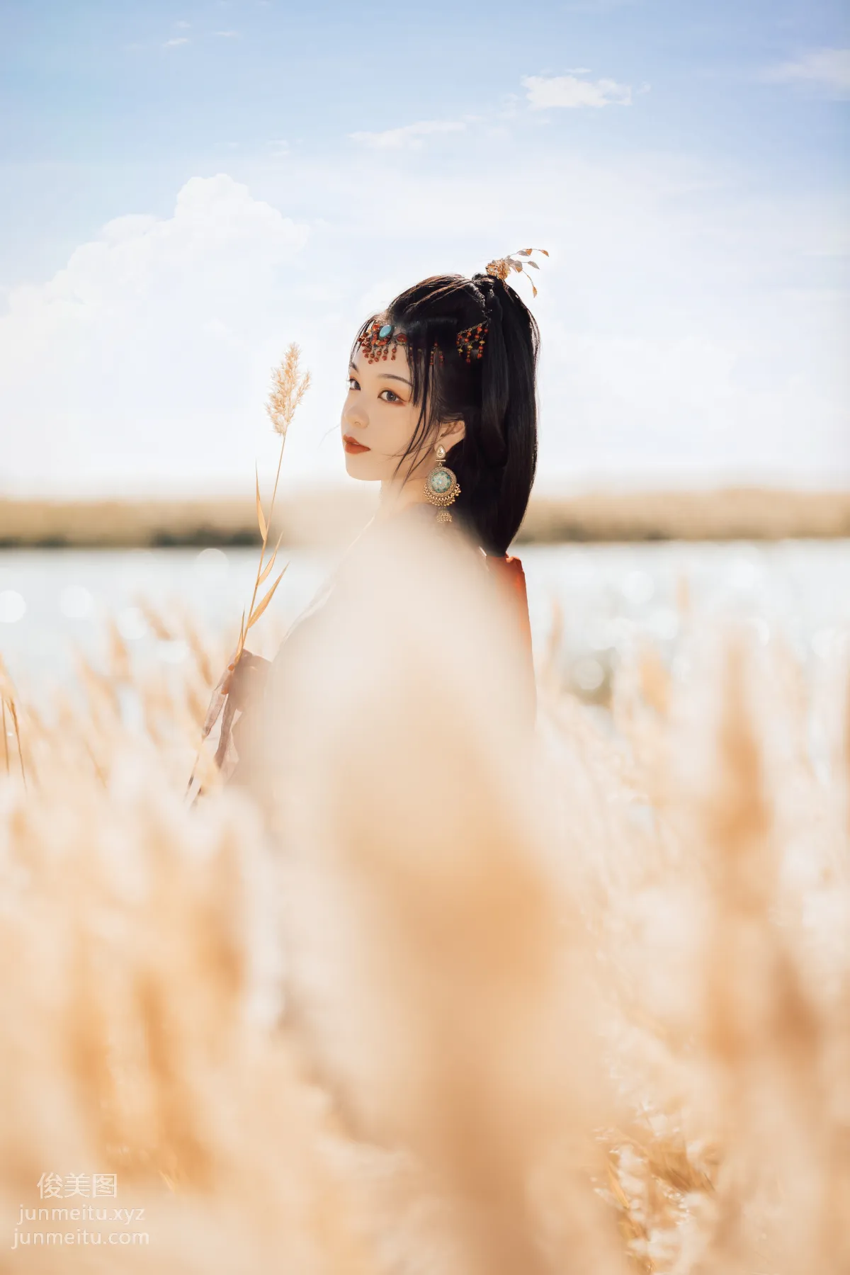 Bo He: YiTuYu photo 3