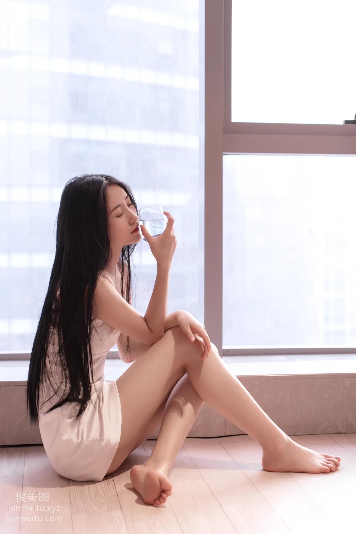 Ying Er: YiTuYu photo 10