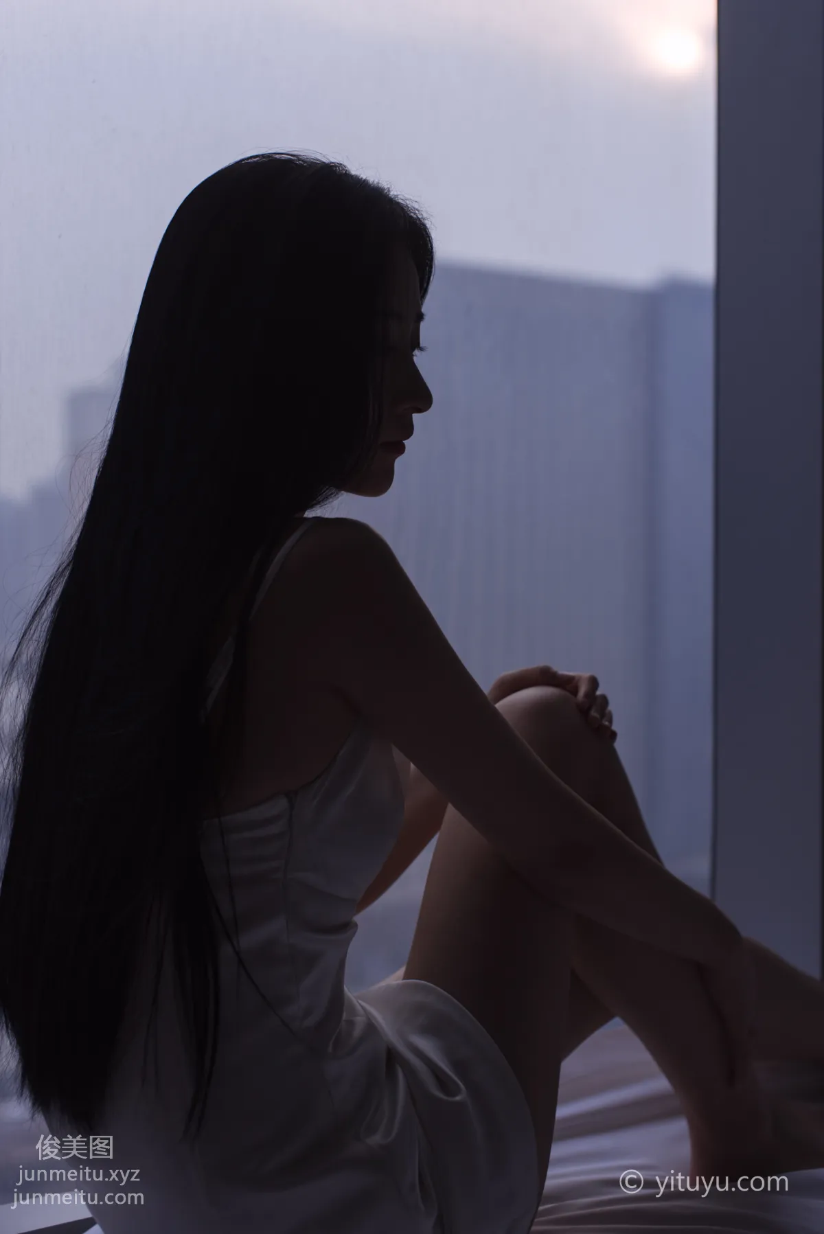 Ying Er: YiTuYu photo 16