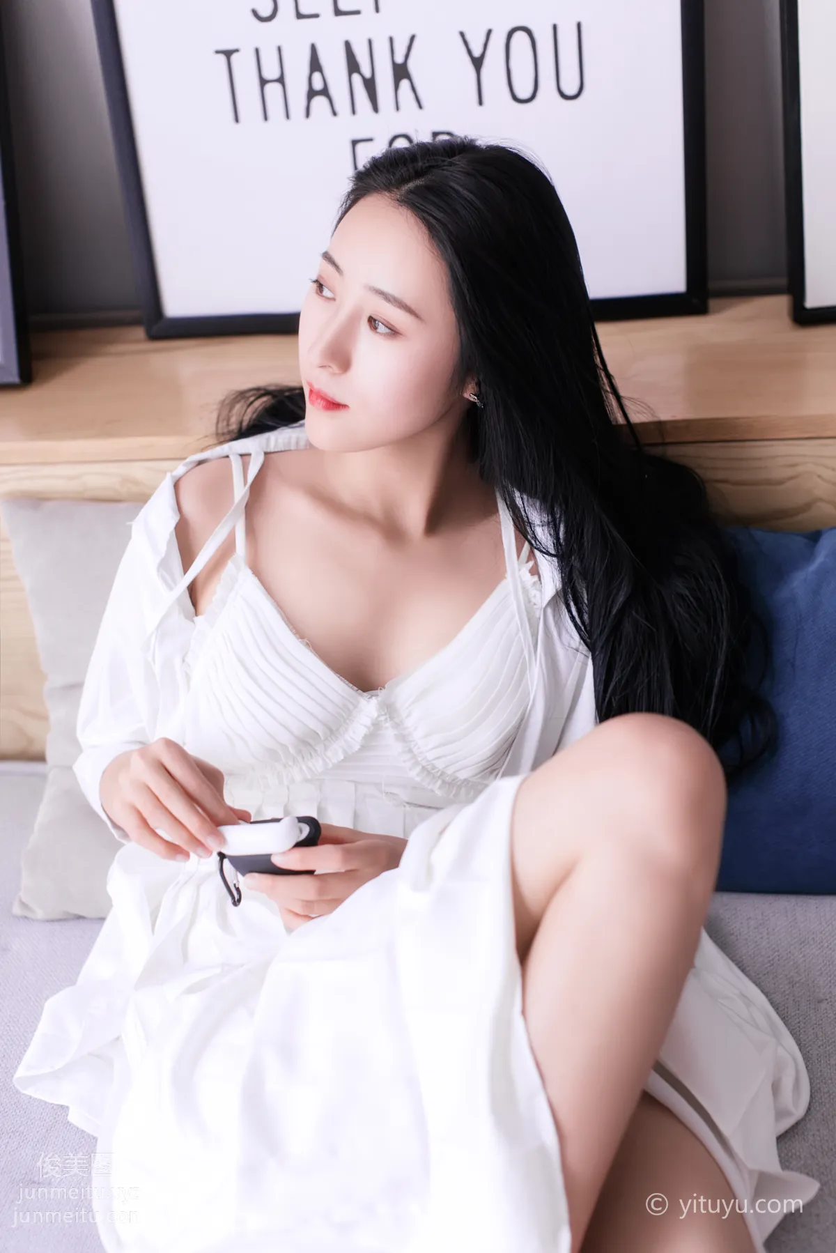 Ying Er: YiTuYu photo 25