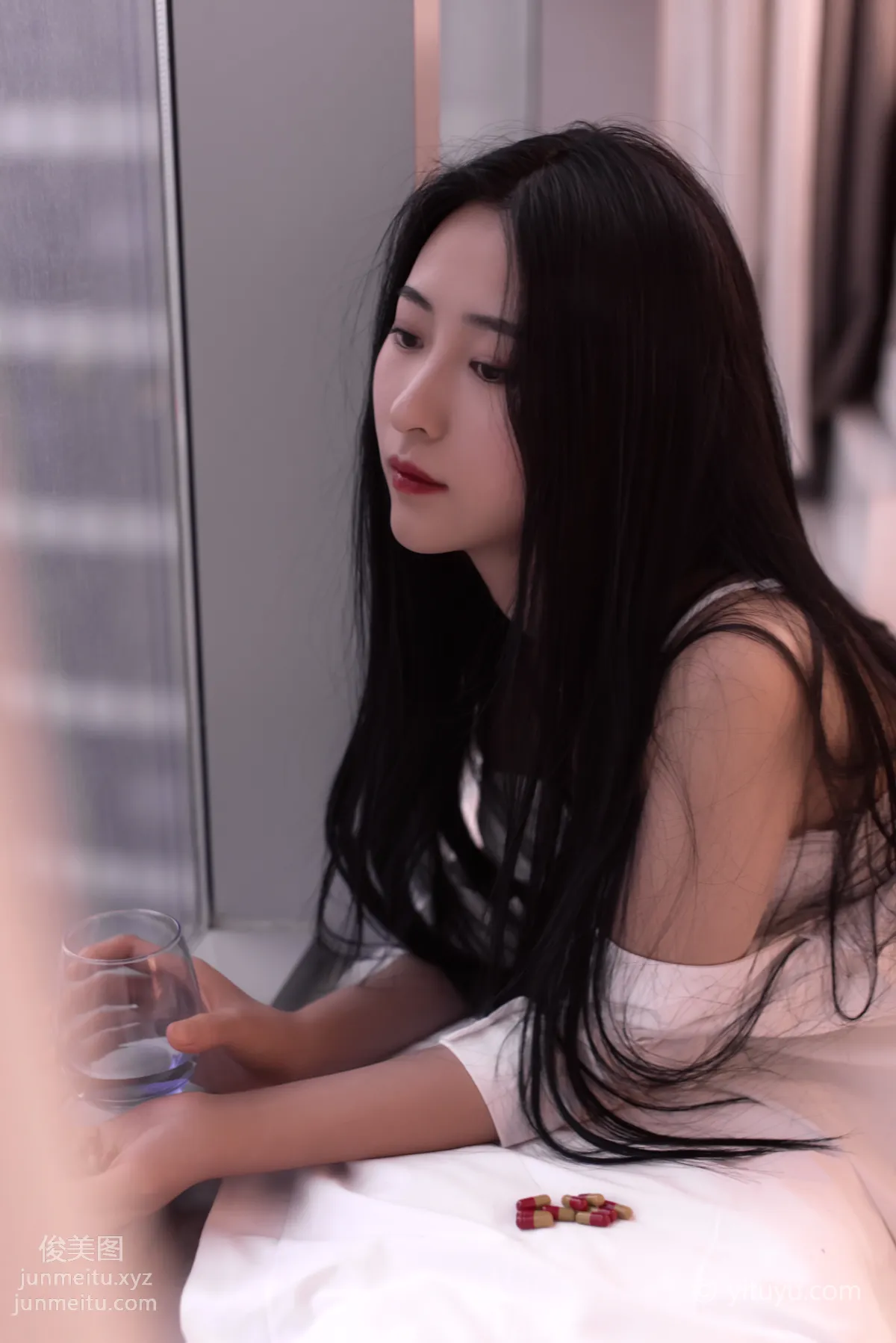 Ying Er: YiTuYu photo 32