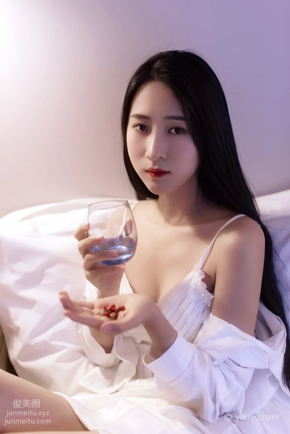 Ying Er: YiTuYu photo 36