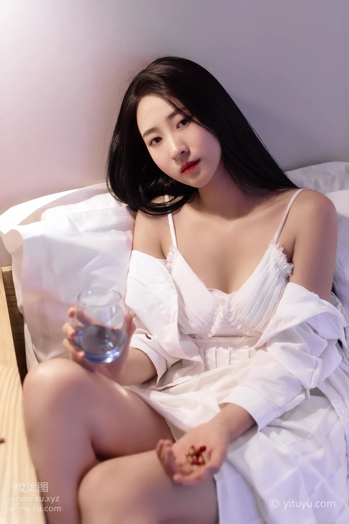 Ying Er: YiTuYu photo 37