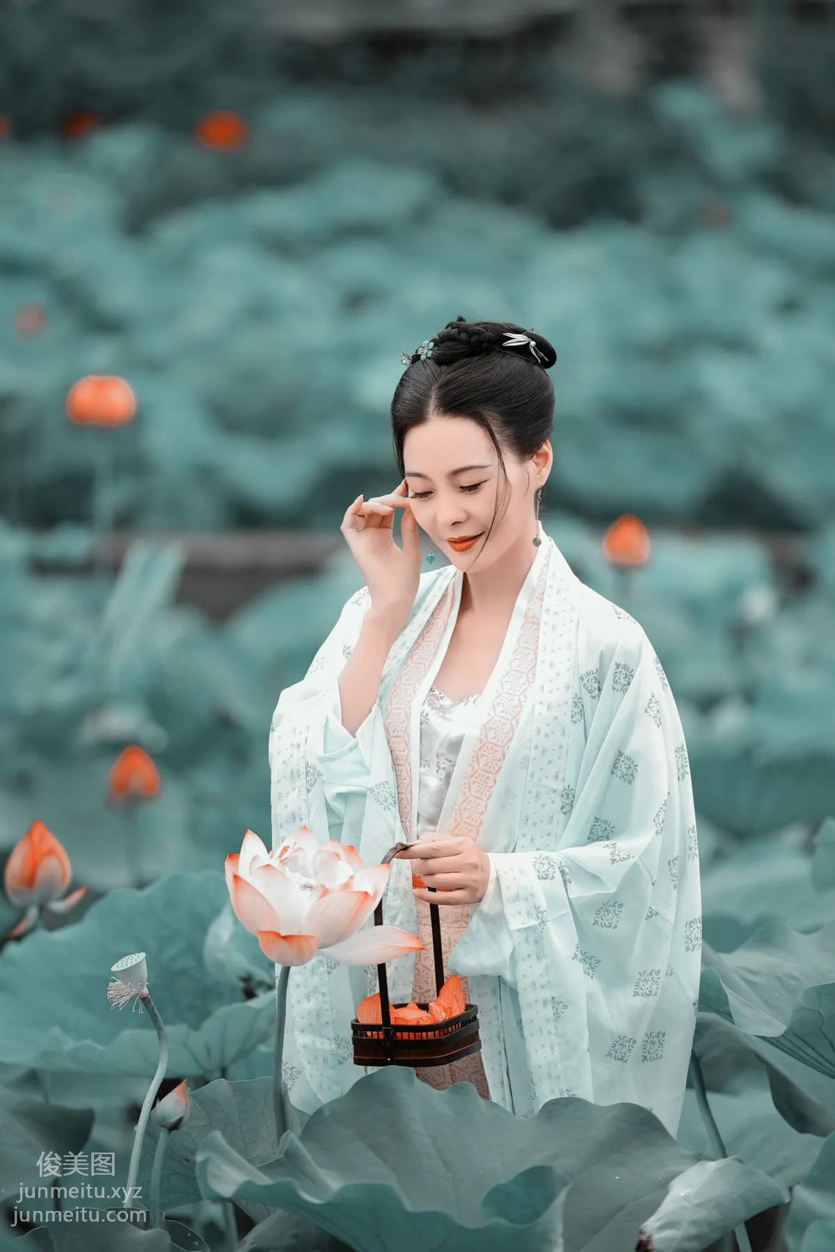 Lian: YiTuYu photo 19