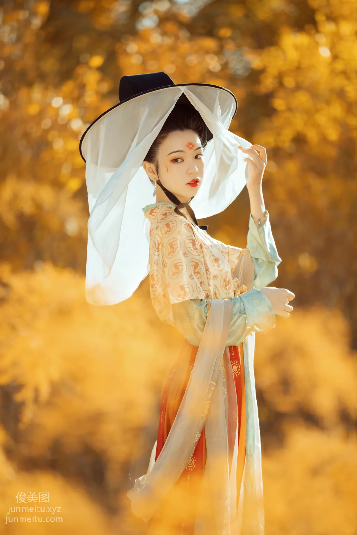 Bo He: YiTuYu photo 11