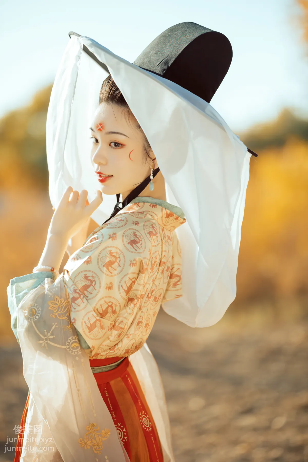 Bo He: YiTuYu photo 13