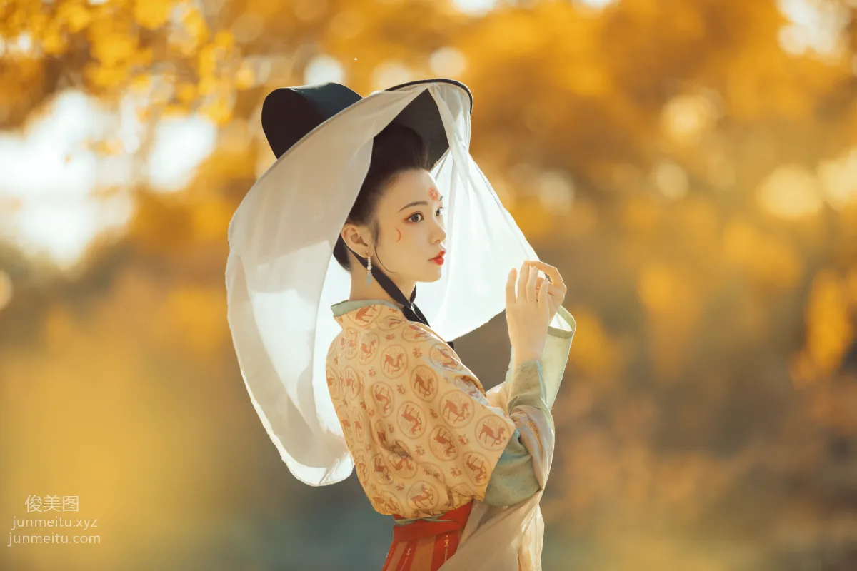 Bo He: YiTuYu photo 16