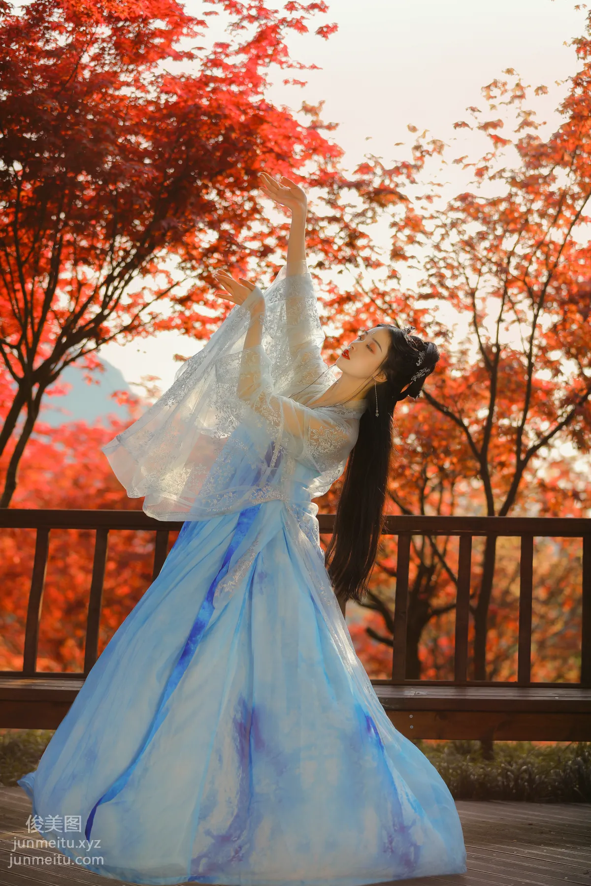 [YiTuYu] 2021.08.23 Autumn Maple Rustling, Ji Xiangxiang photo 23