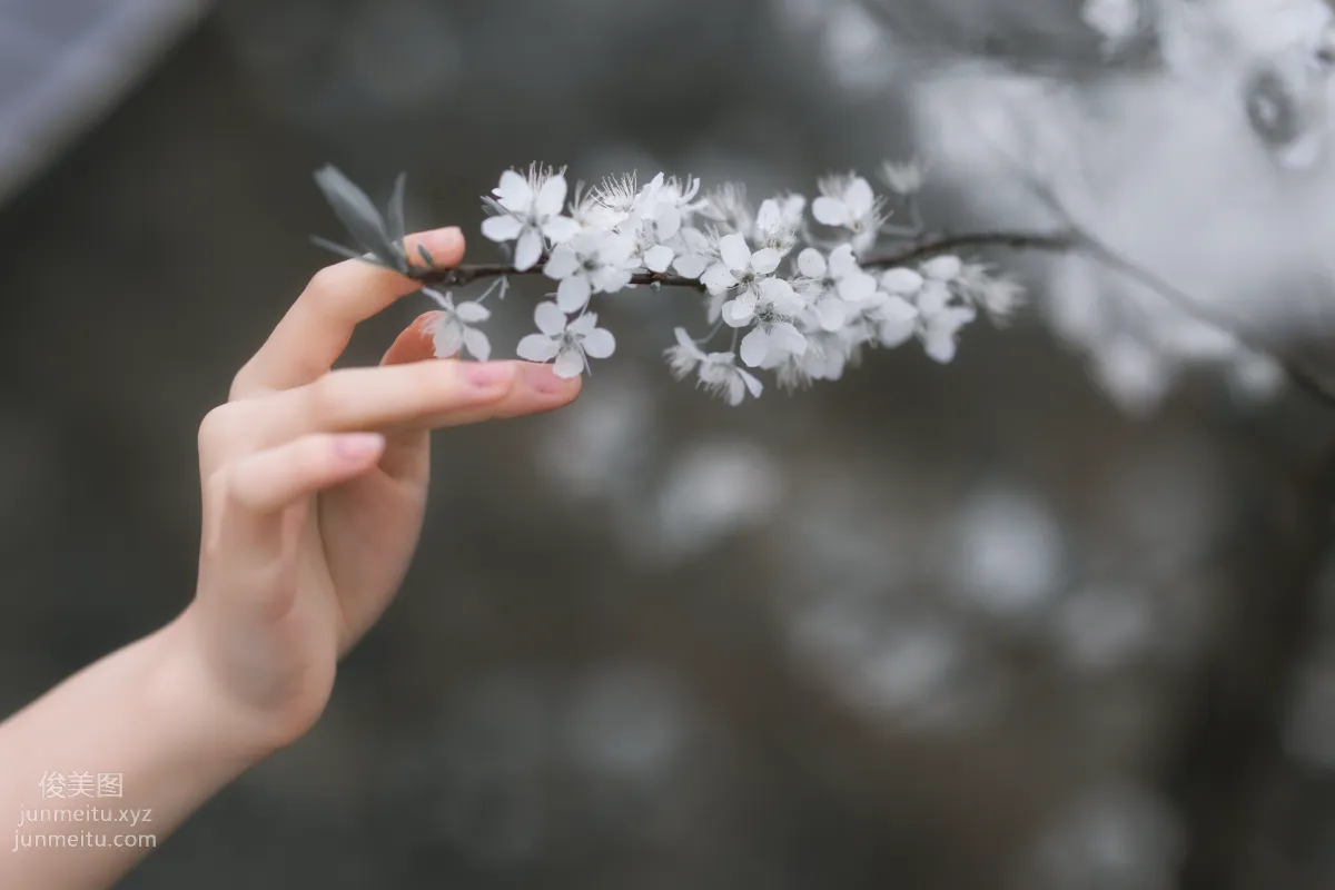 [YiTuYu] 2021.08.28 Rain Beyond the Apricot Blossom Strings, Zhaoruijie EZ photo 18