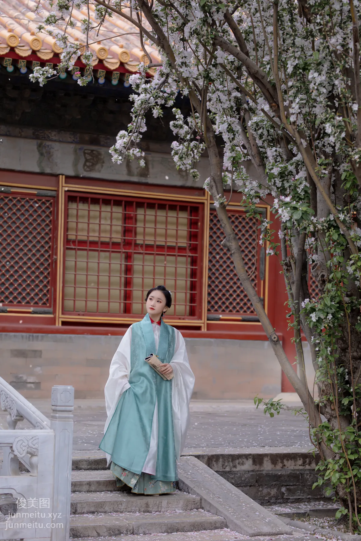 Qing Kong: YiTuYu photo 6