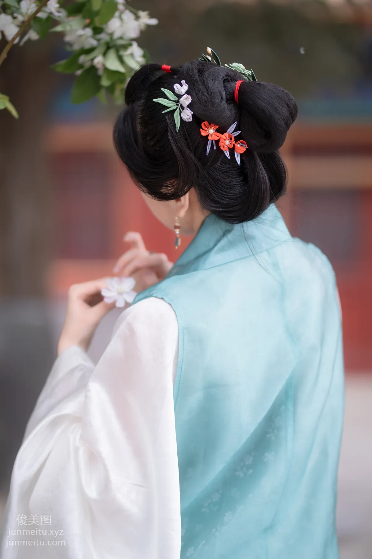 Qing Kong: YiTuYu photo 11