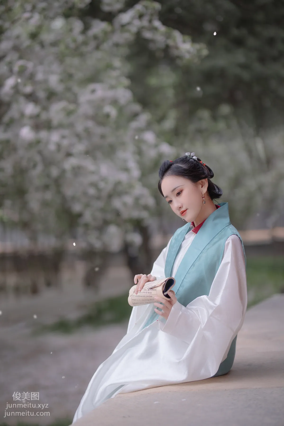 Qing Kong: YiTuYu photo 18
