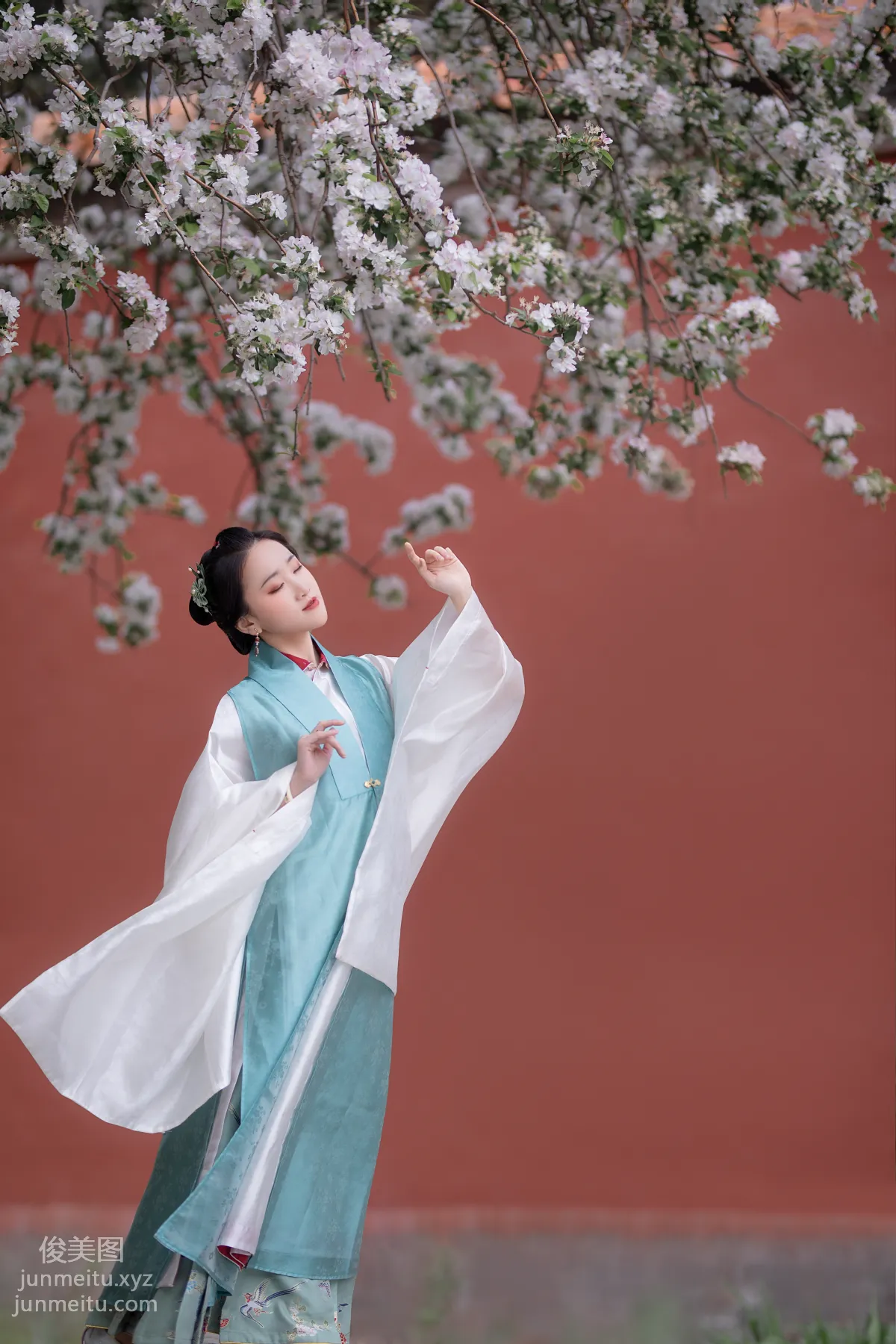 Qing Kong: YiTuYu photo 22