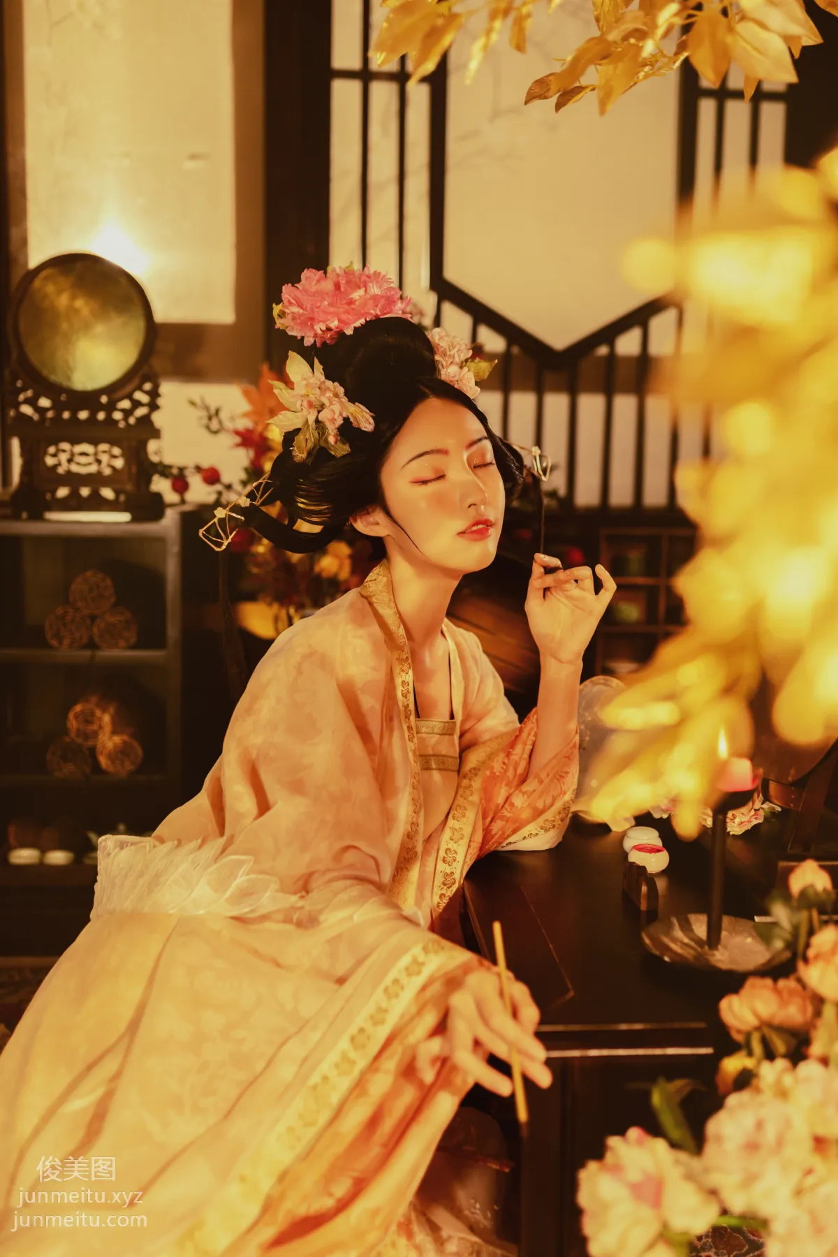 Lan Yin: YiTuYu photo 9