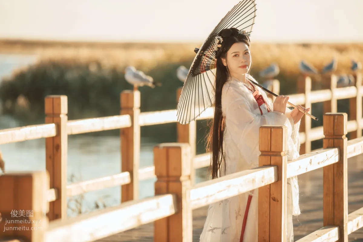 Bo He: YiTuYu photo 3