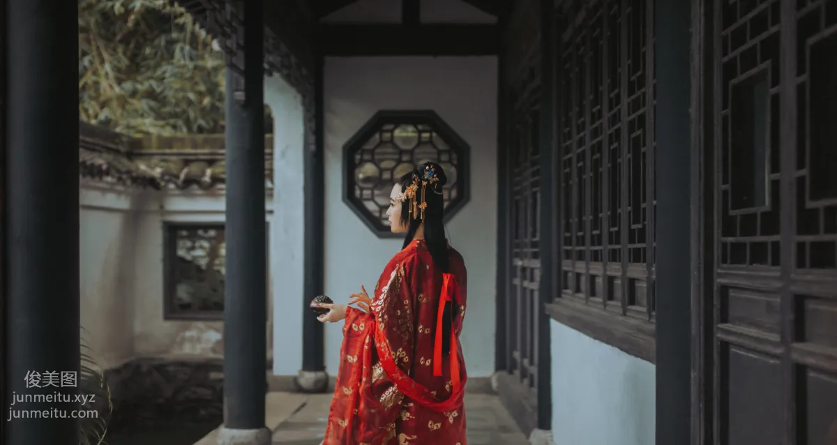 A Ling: YiTuYu photo 9