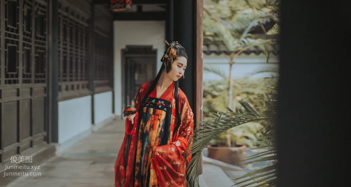 A Ling: YiTuYu photo 12