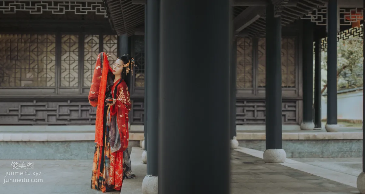A Ling: YiTuYu photo 15