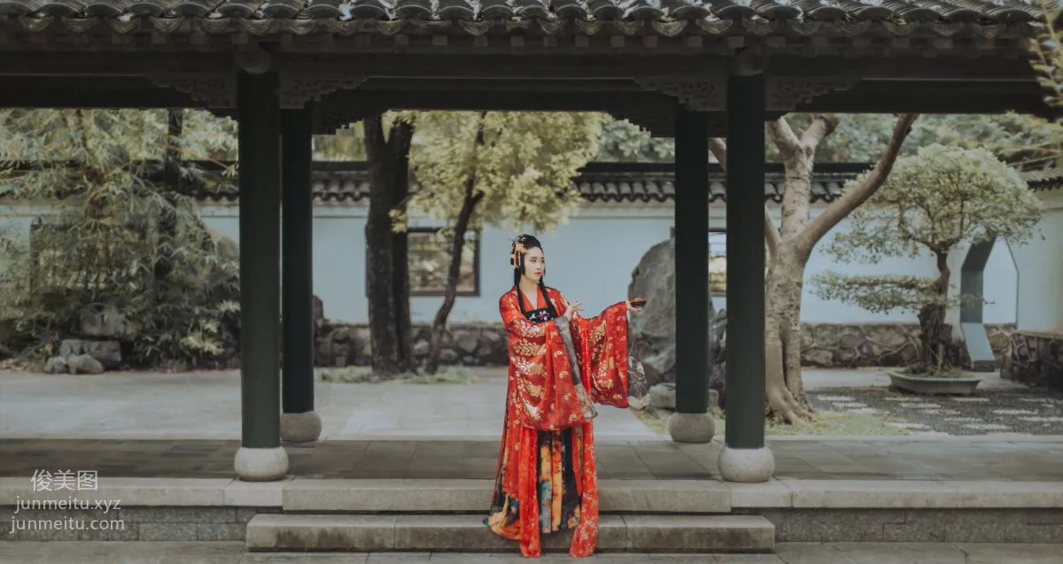 A Ling: YiTuYu photo 18