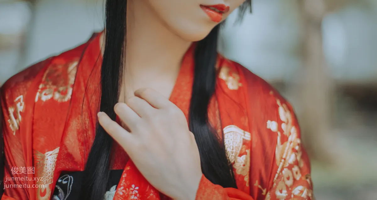 A Ling: YiTuYu photo 21