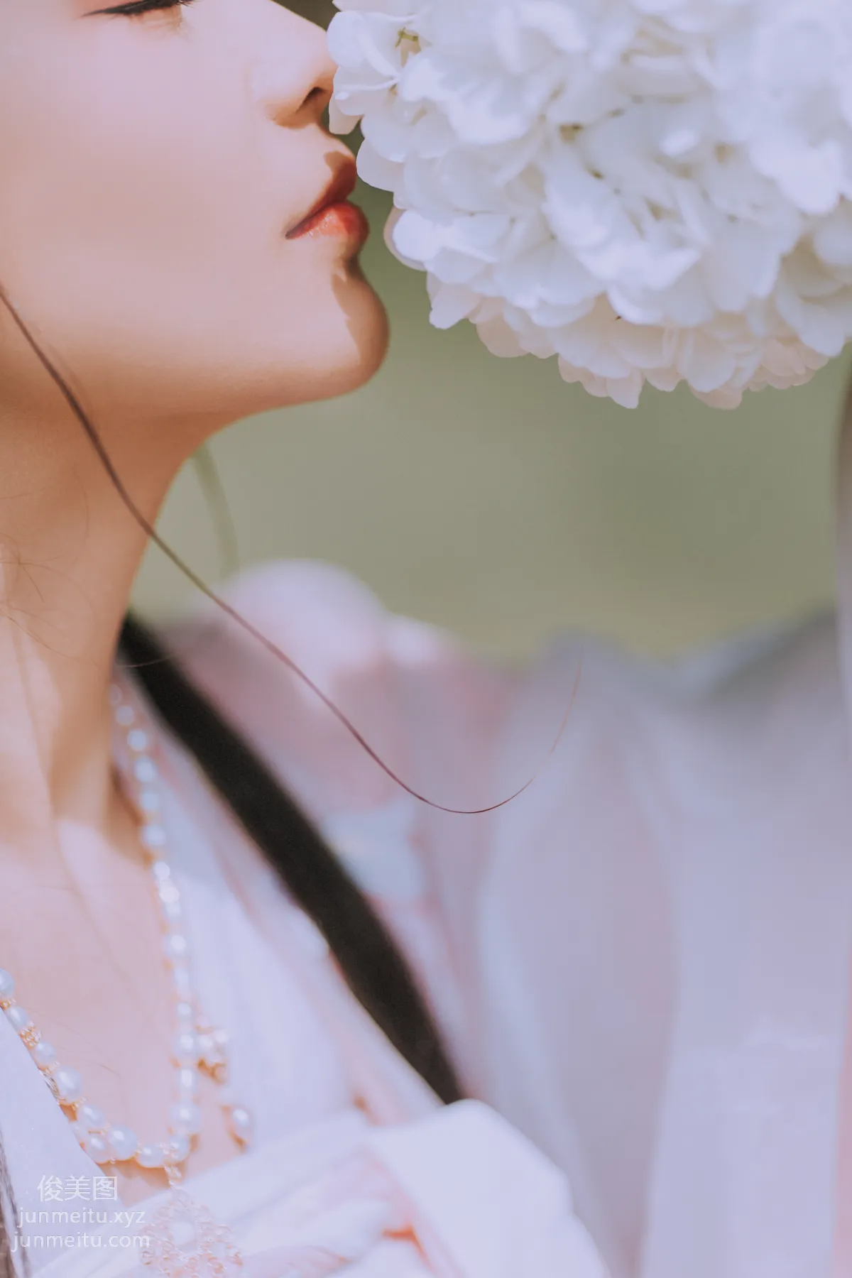 Seven: YiTuYu photo 5