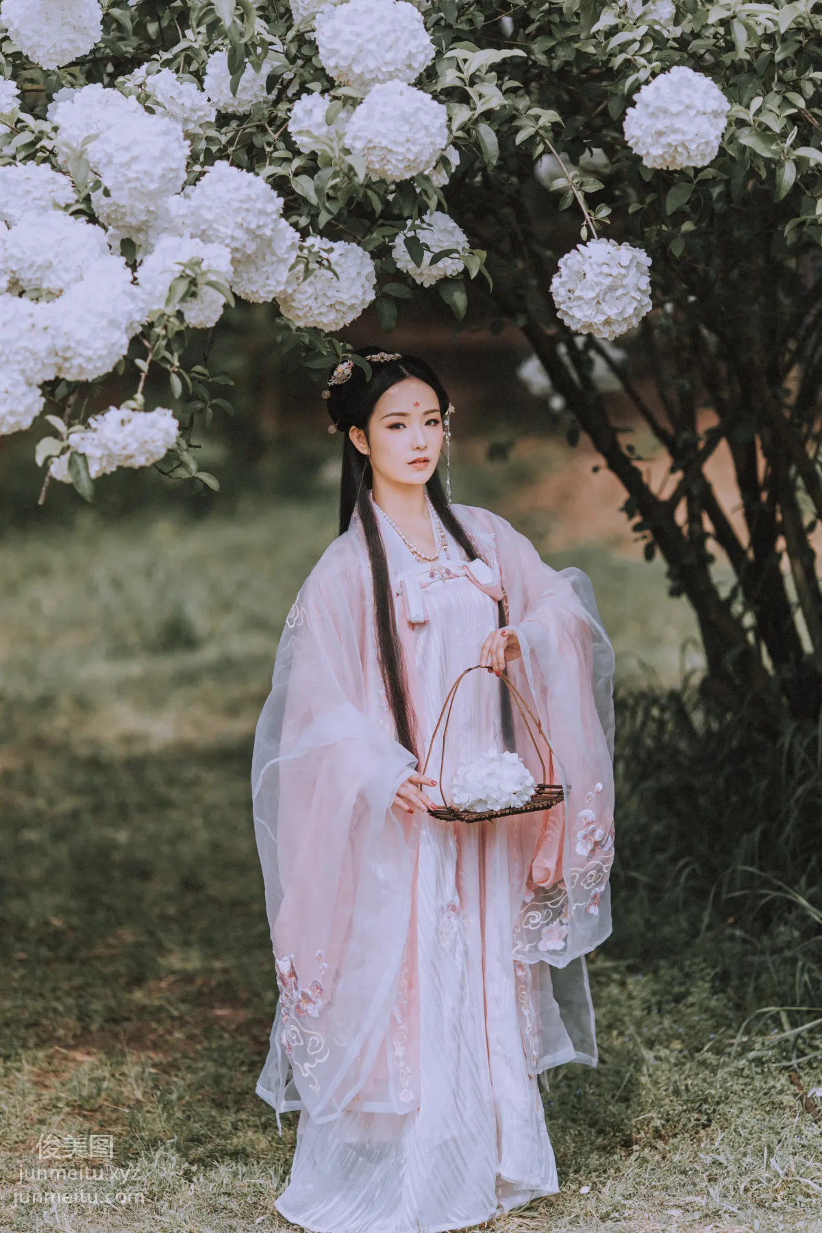 Seven: YiTuYu photo 23