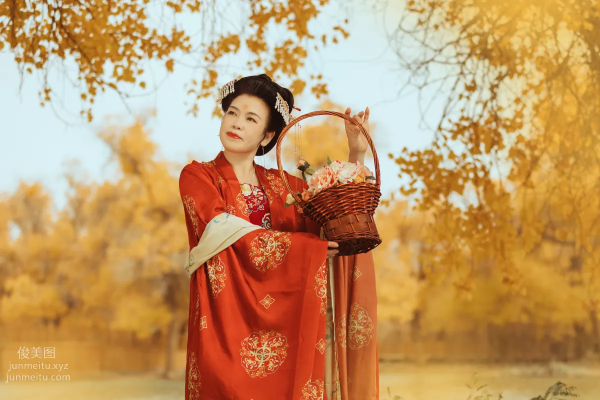 [YiTuYu] 2021.09.03 Time Does Not Defeat a Beauty, Zhi Qiu photo 11