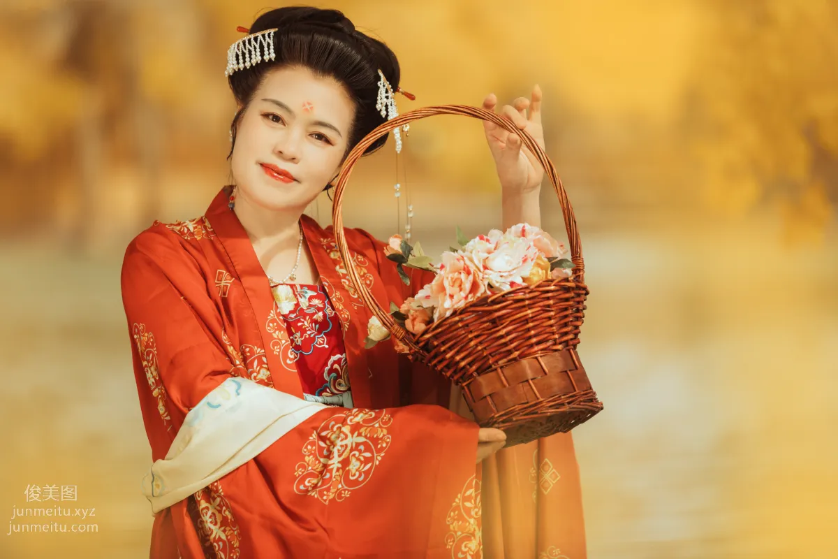 [YiTuYu] 2021.09.03 Time Does Not Defeat a Beauty, Zhi Qiu photo 12
