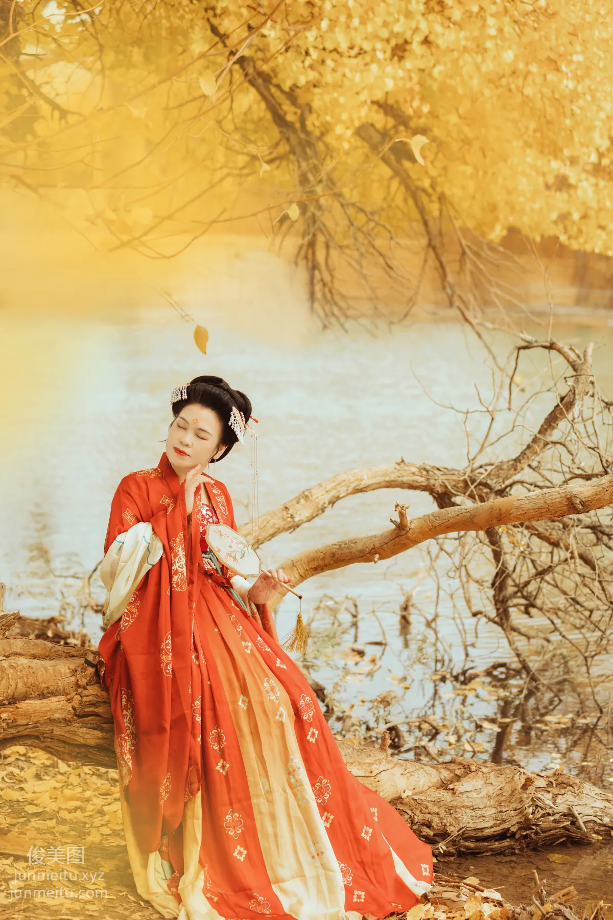 [YiTuYu] 2021.09.03 Time Does Not Defeat a Beauty, Zhi Qiu photo 26
