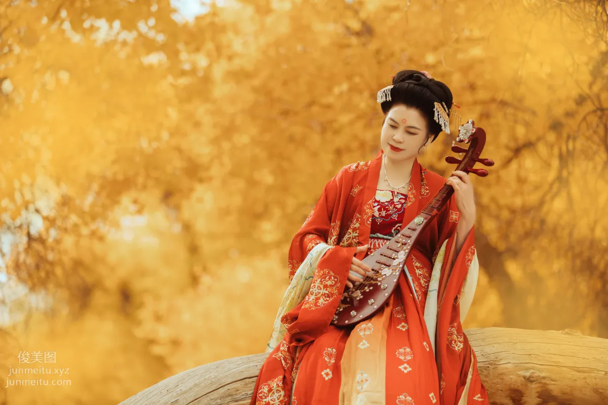 [YiTuYu] 2021.09.03 Time Does Not Defeat a Beauty, Zhi Qiu photo 31