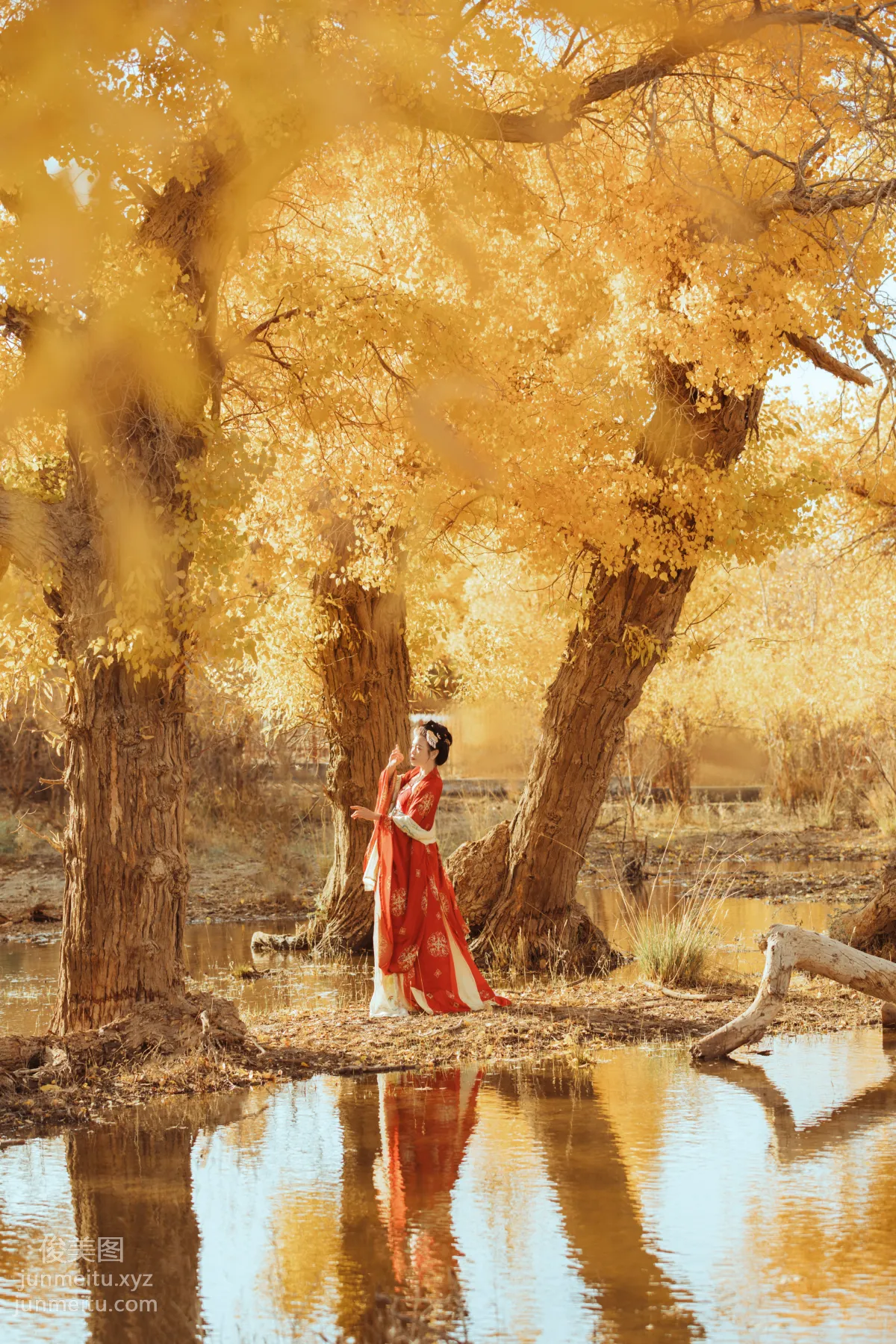 [YiTuYu] 2021.09.03 Time Does Not Defeat a Beauty, Zhi Qiu photo 33