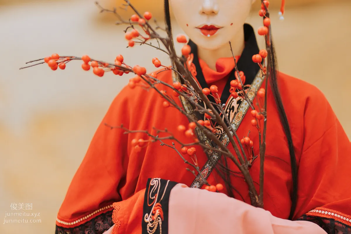 Tan Zi: YiTuYu photo 26