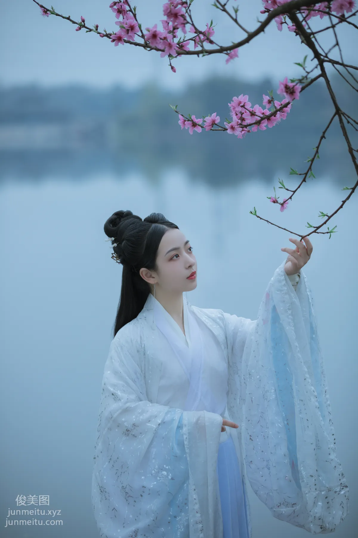 Hu Hu: YiTuYu photo 7