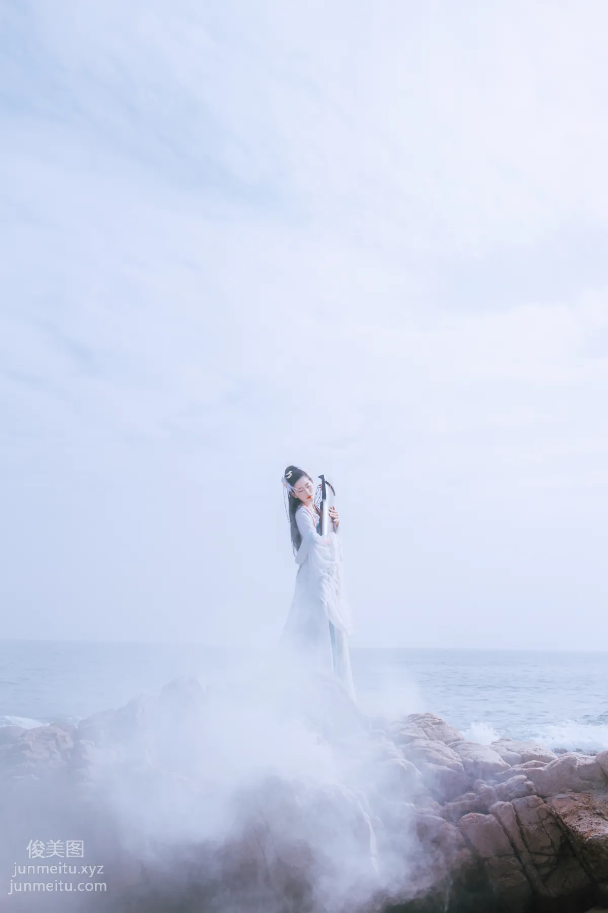 Ying Er: YiTuYu photo 21
