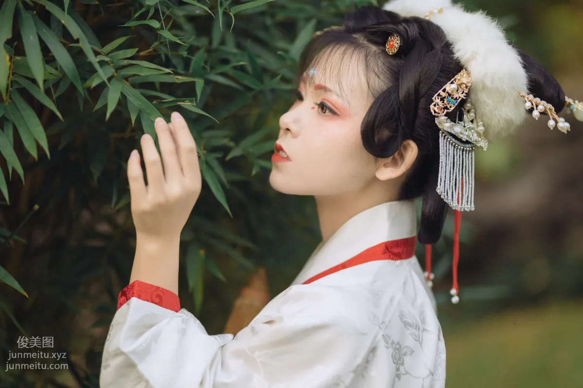 You Ran: YiTuYu photo 6