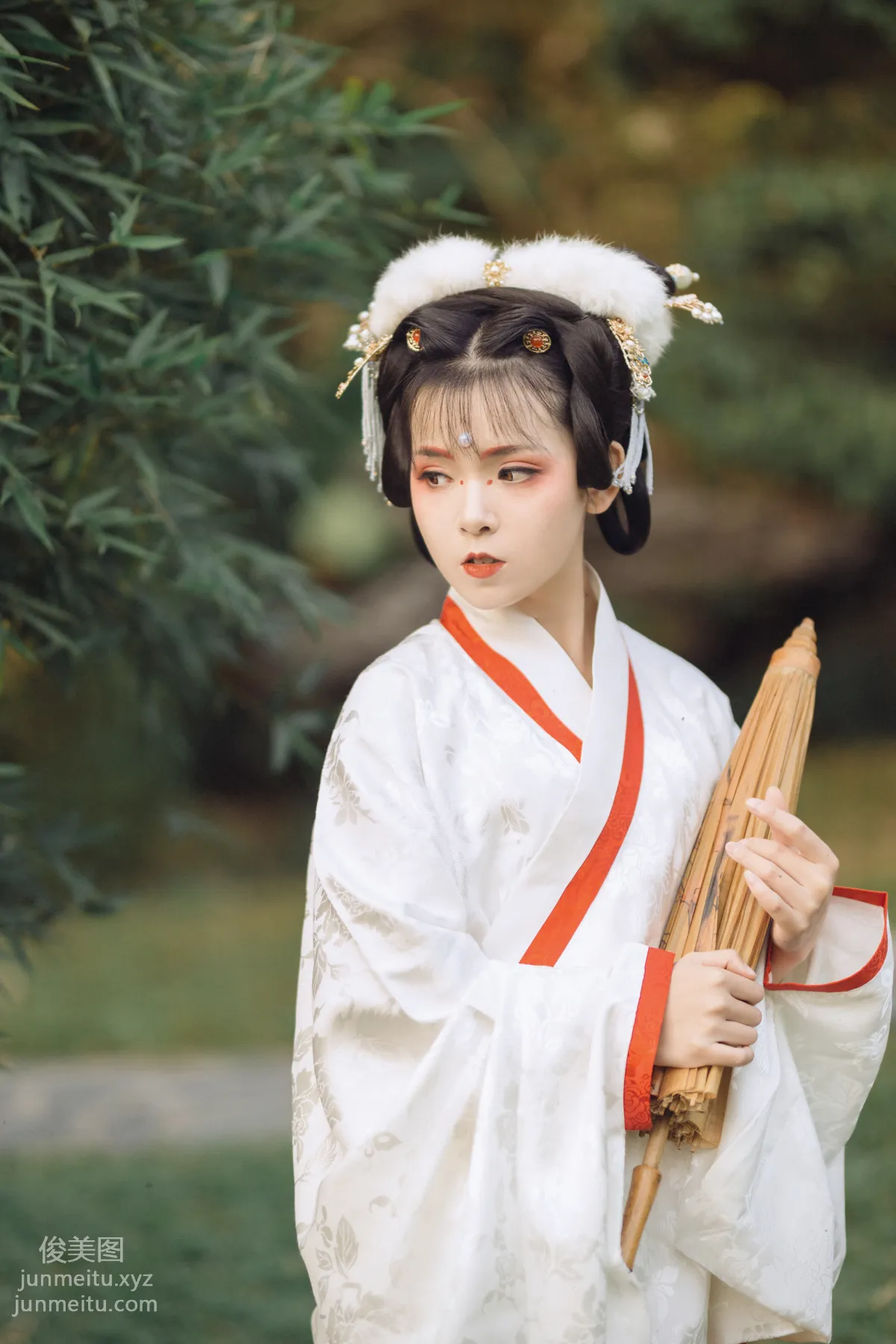 You Ran: YiTuYu photo 11