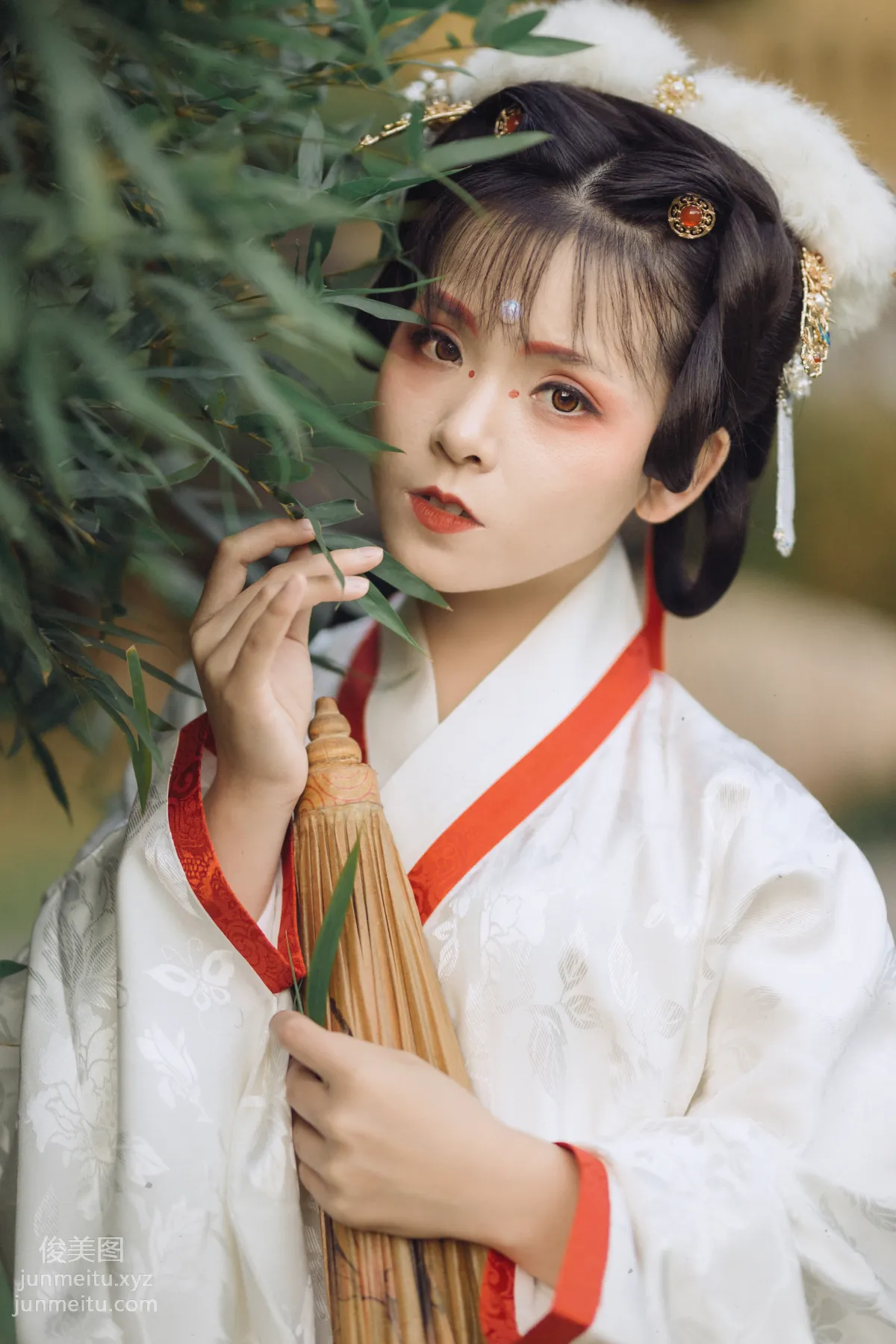 You Ran: YiTuYu photo 16