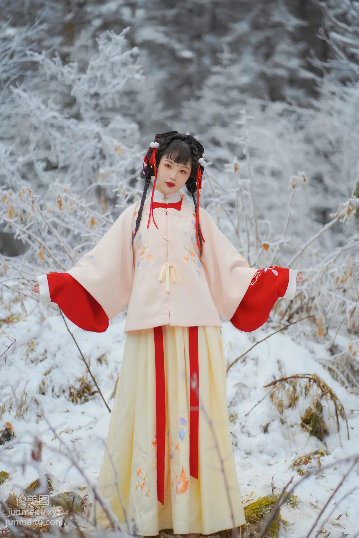 [YiTuYu] 2021.09.04 Girl in the Snow Zhaoruijie EZ photo 8