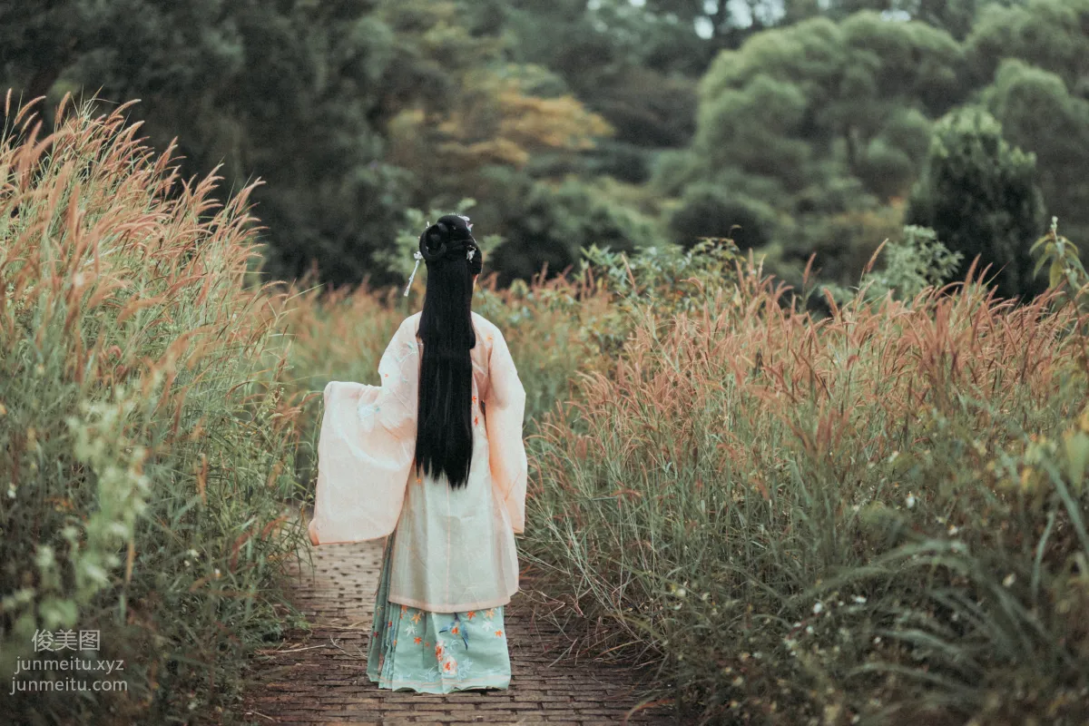 Tu Xiaobai: YiTuYu photo 2