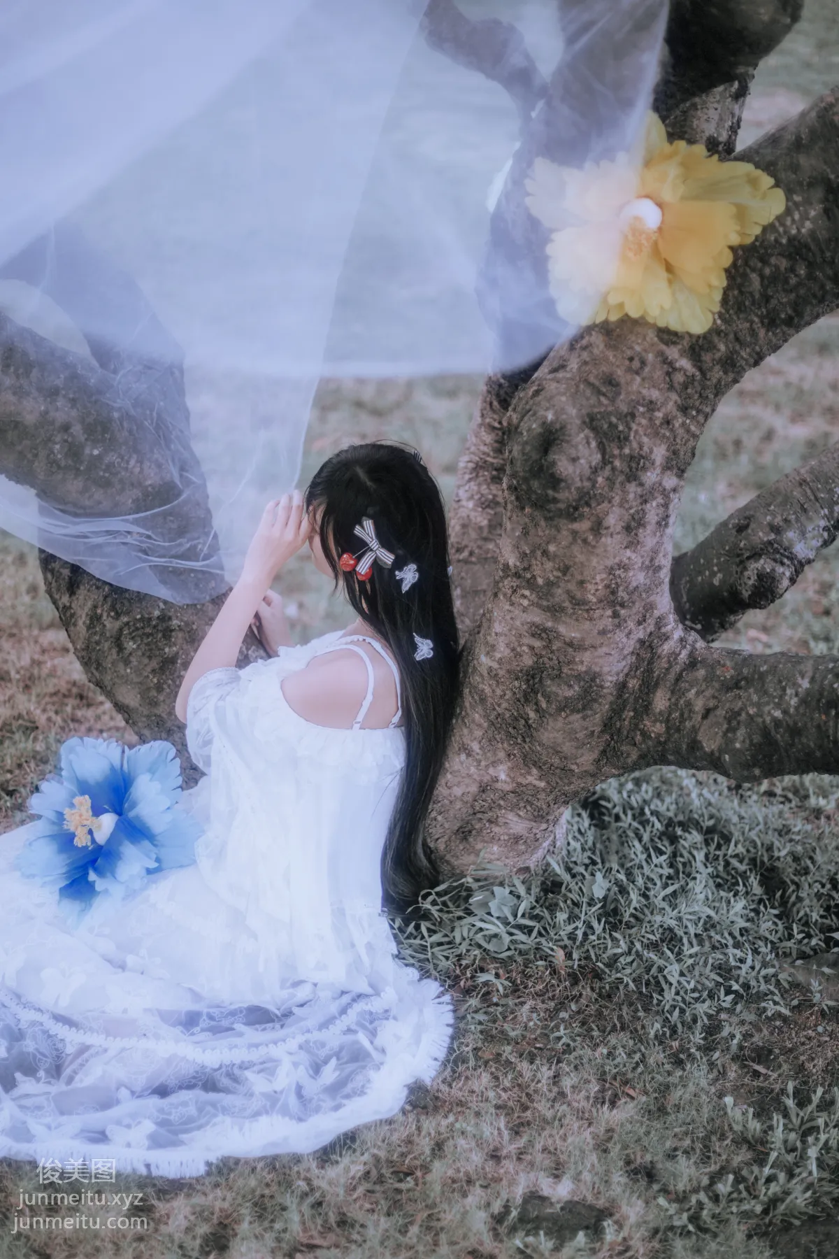 Ying Er: YiTuYu photo 4